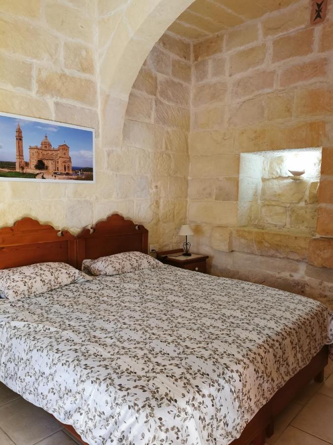 Bed And Breakfast "Selena" With Swim Pool Nadur Buitenkant foto